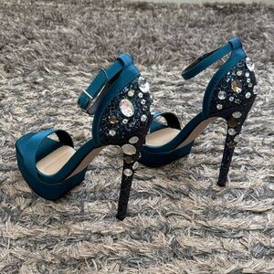 Dazzling Teal Rhinestone Heels - Size 6